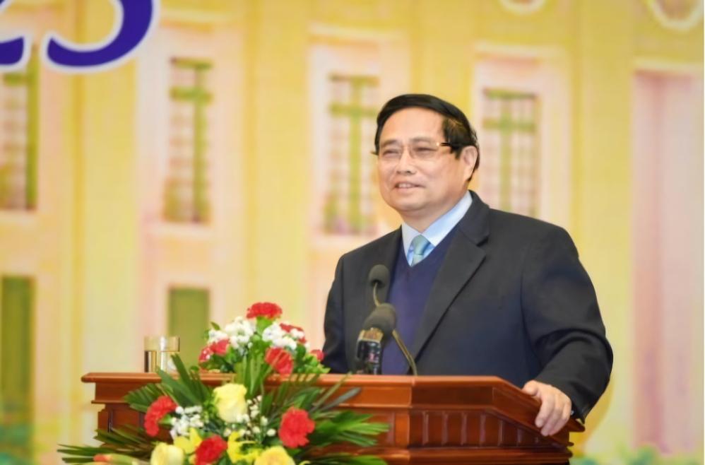 Thủ tướng Phạm Minh Chính chúc mừng năm mới và giao nhiệm vụ cho ngành ngân hàng
