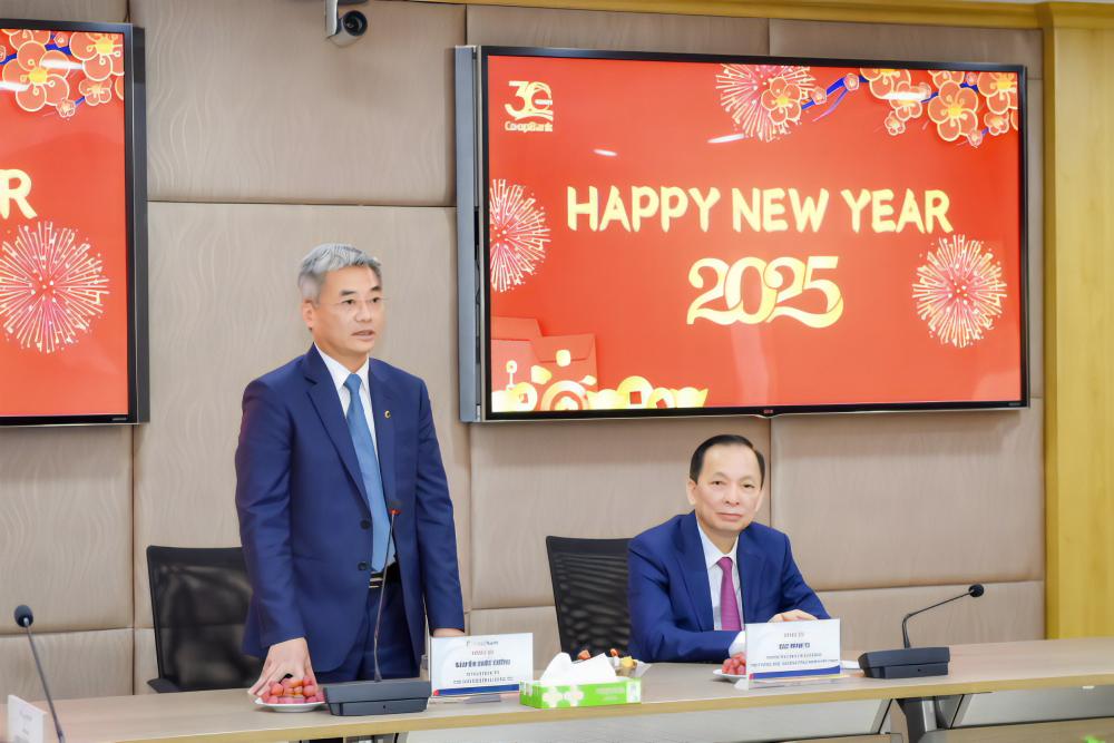Ông Nguyễn Quốc Cường - Chủ tịch Hội đồng quản trị Co-opBank phát biểu tại buổi gặp mặt