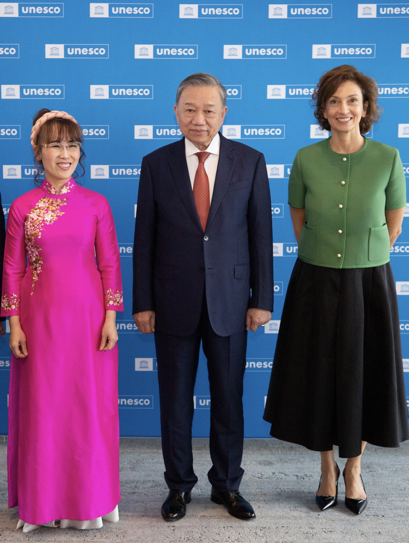 TS. Nguyễn Thị Phương Thảo trao đổi cùng lãnh đạo UNESCO trước sự chứng kiến của Tổng bí thư Tô Lâm ngày 8/10/2024 tại Pháp