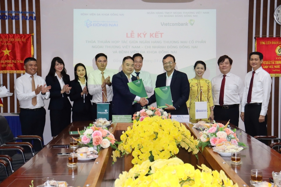 hợp tác