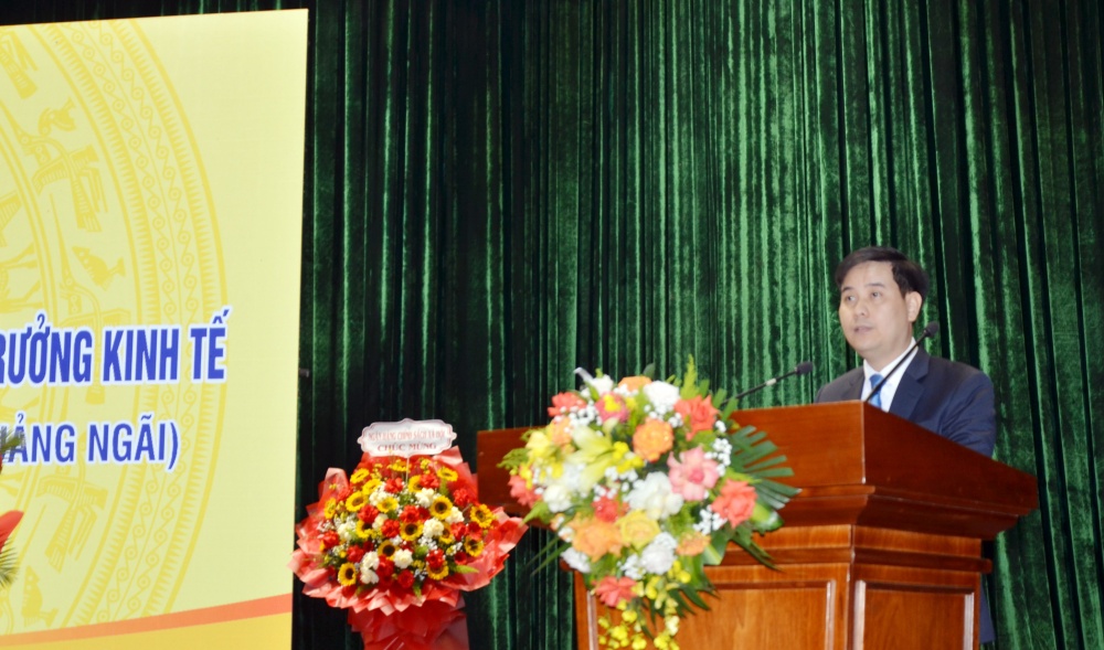 Ông Lê Anh Xuân, Giám đốc NHNN khu vực 9 phát biểu tại hội nghị