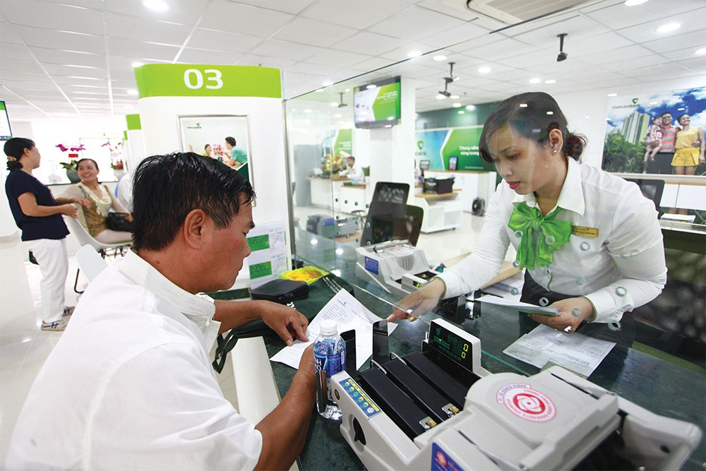 The State Bank of Vietnam (SBV) completed the compulsory transfer of four weak banks CB, Oceanbank, DongA Bank and GPBank to Vietcombank, MB, HDBank, and VPBank, respectively.