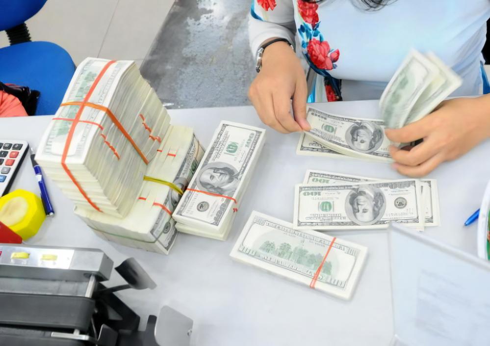 Cho vay xuất nhập khẩu bằng ngoại tệ tại TP.HCM tăng 1,37% trong Tháng 2/2025