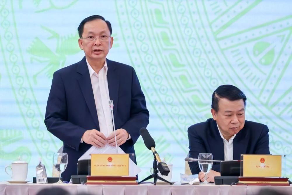 Chiều ngày 5/3/2025, tại Hà Nội, Văn phòng Chính phủ tổ chức buổi họp báo Chính phủ thường kỳ tháng 2/2025. Bộ trưởng, Chủ nhiệm VPCP Trần Văn Sơn, Người phát ngôn của Chính phủ, chủ trì họp báo. Phó Thống đốc Thường trực Ngân hàng Nhà nước Việt Nam (NHNN) Đào Minh Tú tham dự buổi họp báo.
