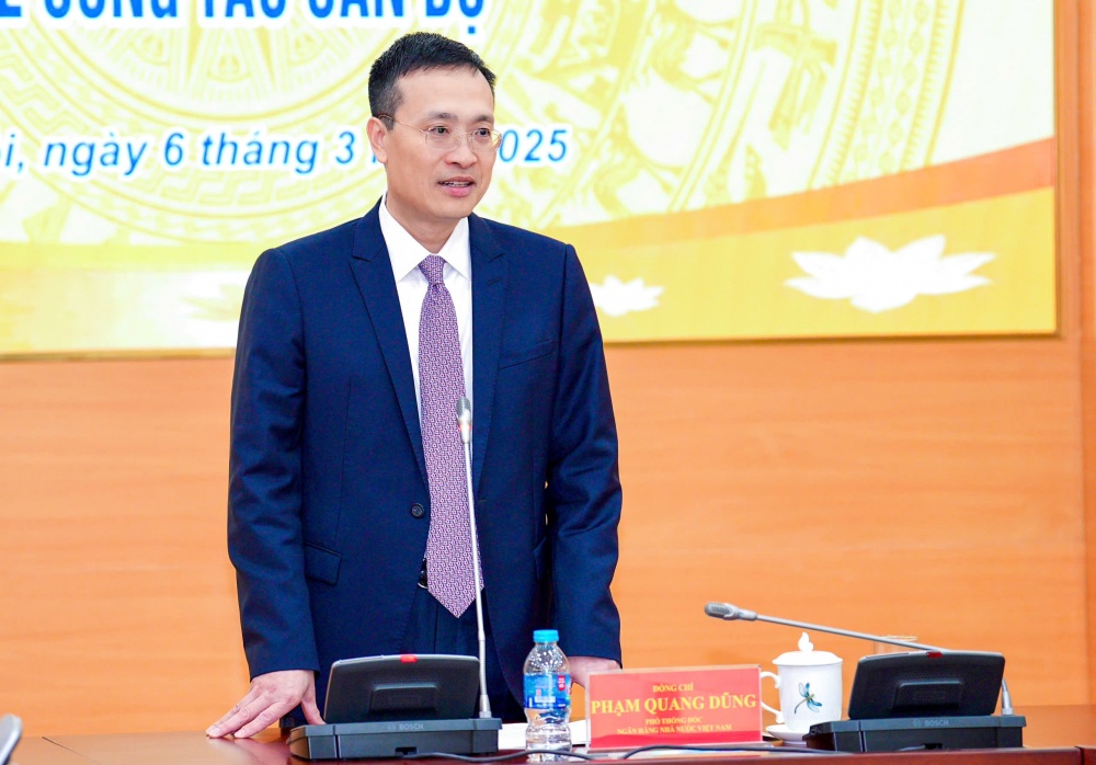 Phó Thống đốc Phạm Quang Dũng phát biểu giao nhiệm vụ