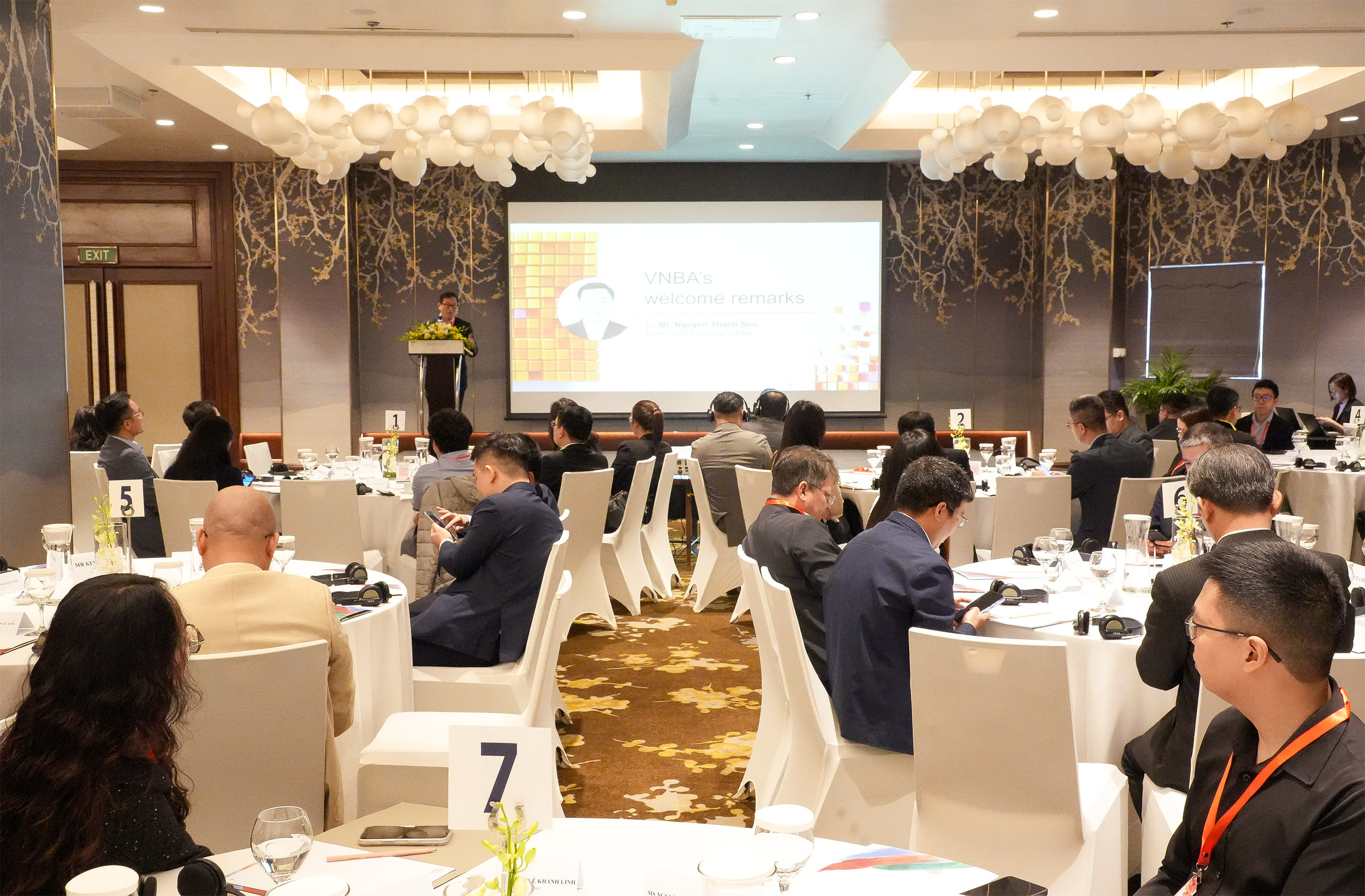 Thúc đẩy niềm tin và đổi mới trong kỷ nguyên điện toán đám mây, AI và dữ liệu