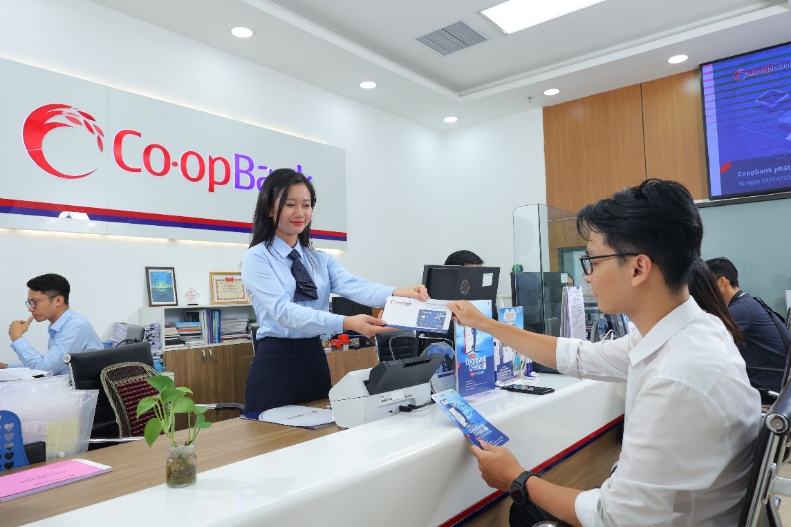 Ngân hàng Co-opBank - 30 năm Vững Bước vươn xa