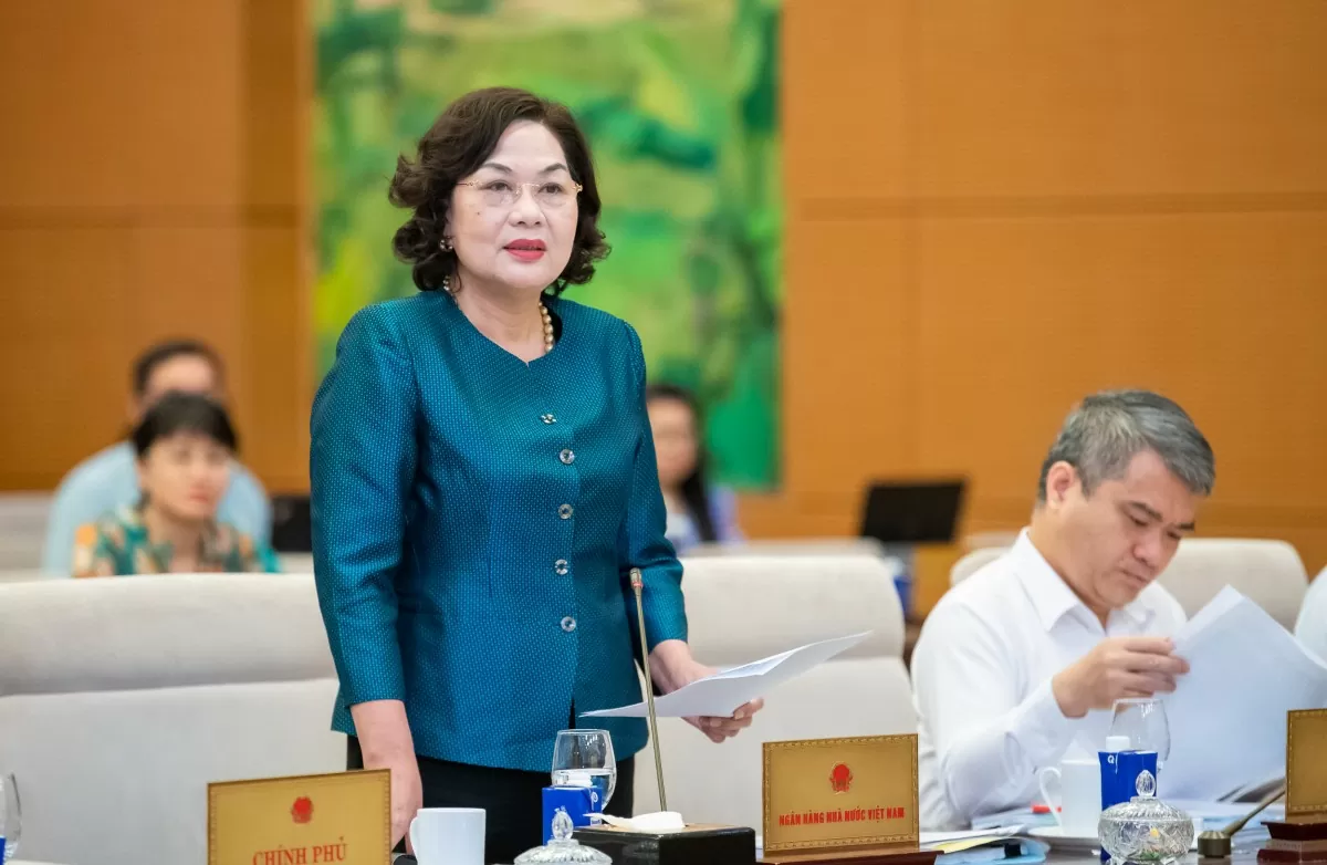 Thống đốc NHNN Nguyễn Thị Hồng phát biểu tại phiên họp