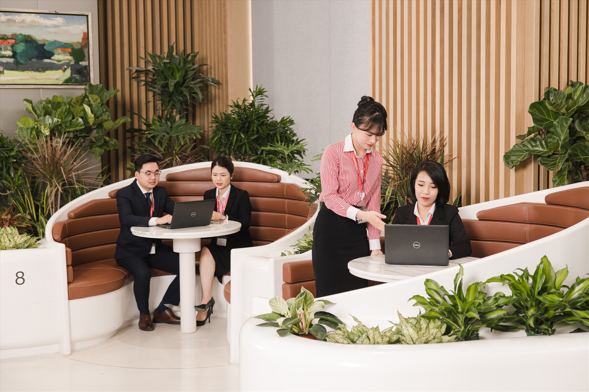 Techcombank mở rộng chiến lược chiêu mộ người Việt toàn cầu