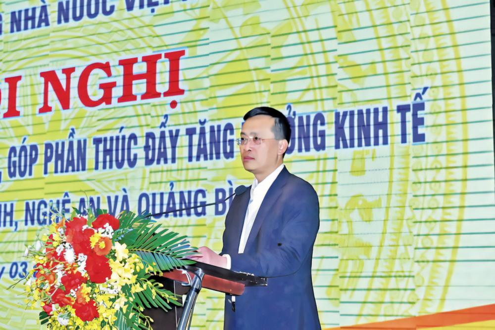 Phó Thống đốc Phạm Quang Dũng phát biểu tại hội nghịPhó Thống đốc Phạm Quang Dũng phát biểu tại hội nghị