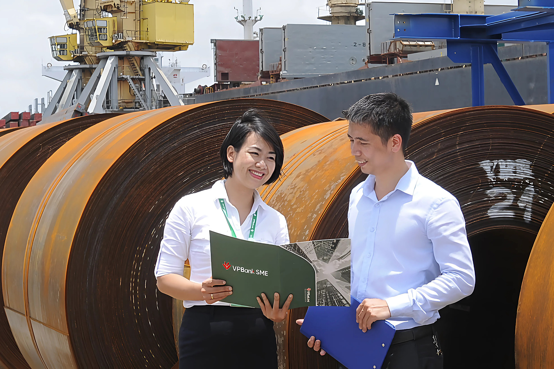 Ngân hàng lên phương án hỗ trợ khách hàng bị ảnh hưởng bởi chính sách thuế quan mới của Mỹ. Ảnh: VPBank.