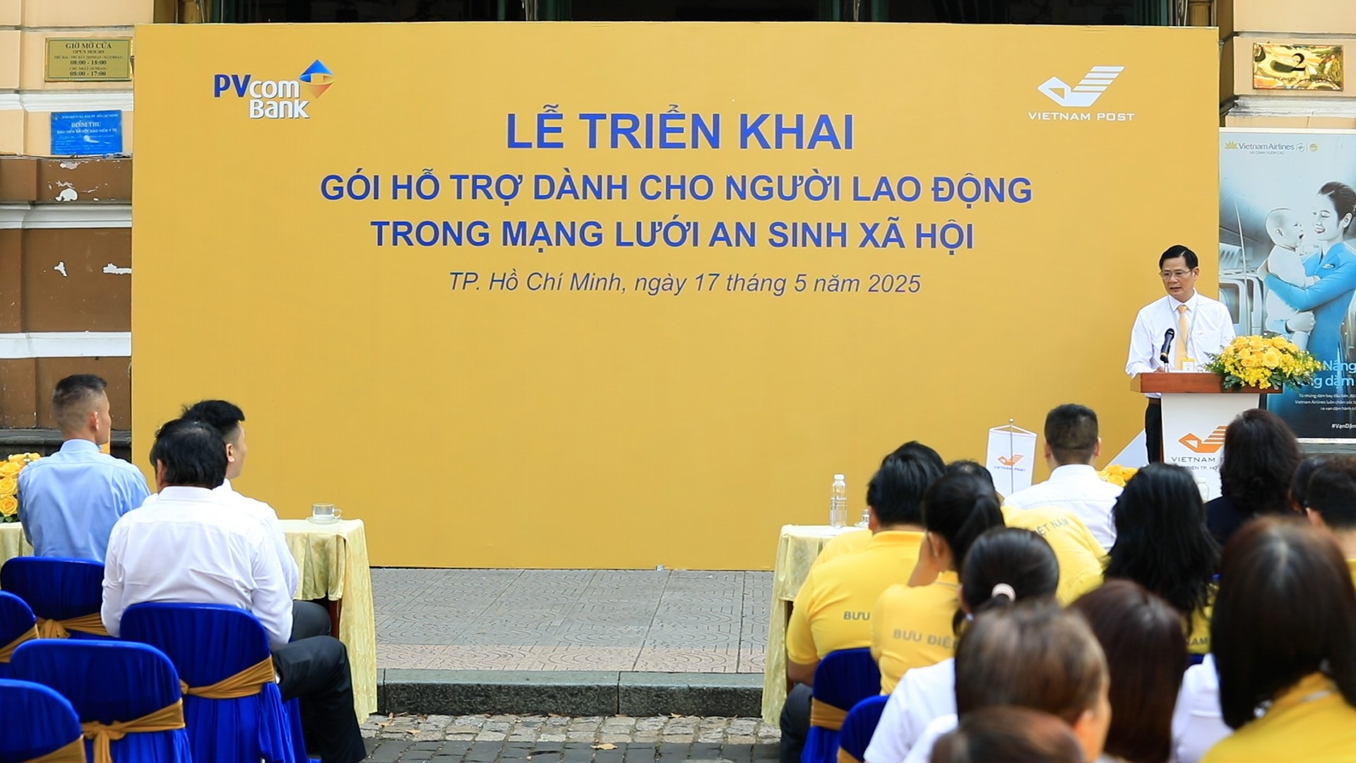 Ông Nguyễn Như Thuận - Giám đốc HCM Post mong rằng sản phẩm này sẽ là điểm tựa tài chính vững chắc và đồng hành cùng người lao động
