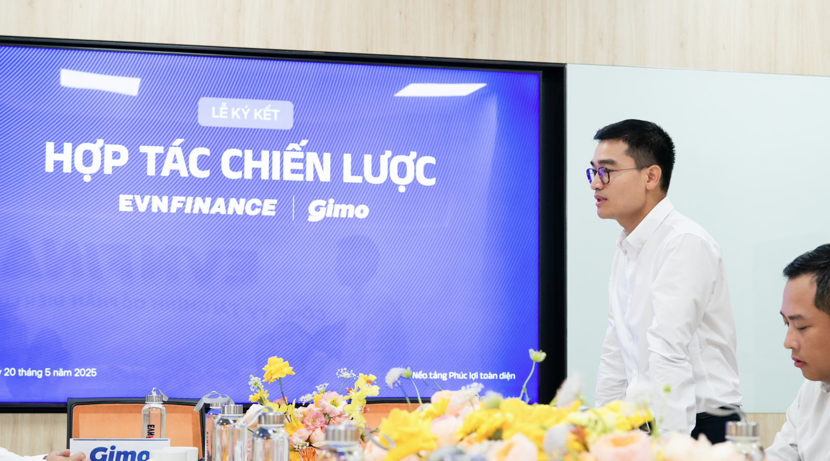 Ông Mai Danh Hiền - Thành viên HĐQT, Tổng Giám đốc EVNFinance phát biểu tại Lễ ký kết.