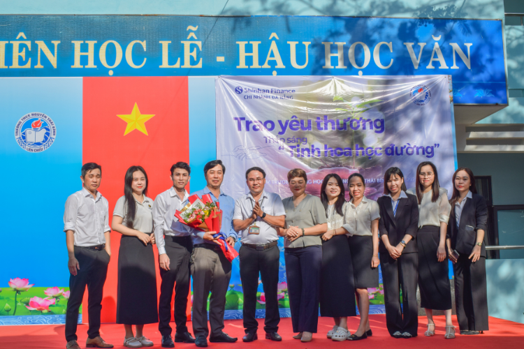 Khi mỗi chiếc xe đạp là một người bạn đồng hành trên con đường đến lớp, và mỗi quyển sách là một hạt mầm nuôi dưỡng ước mơ của các em