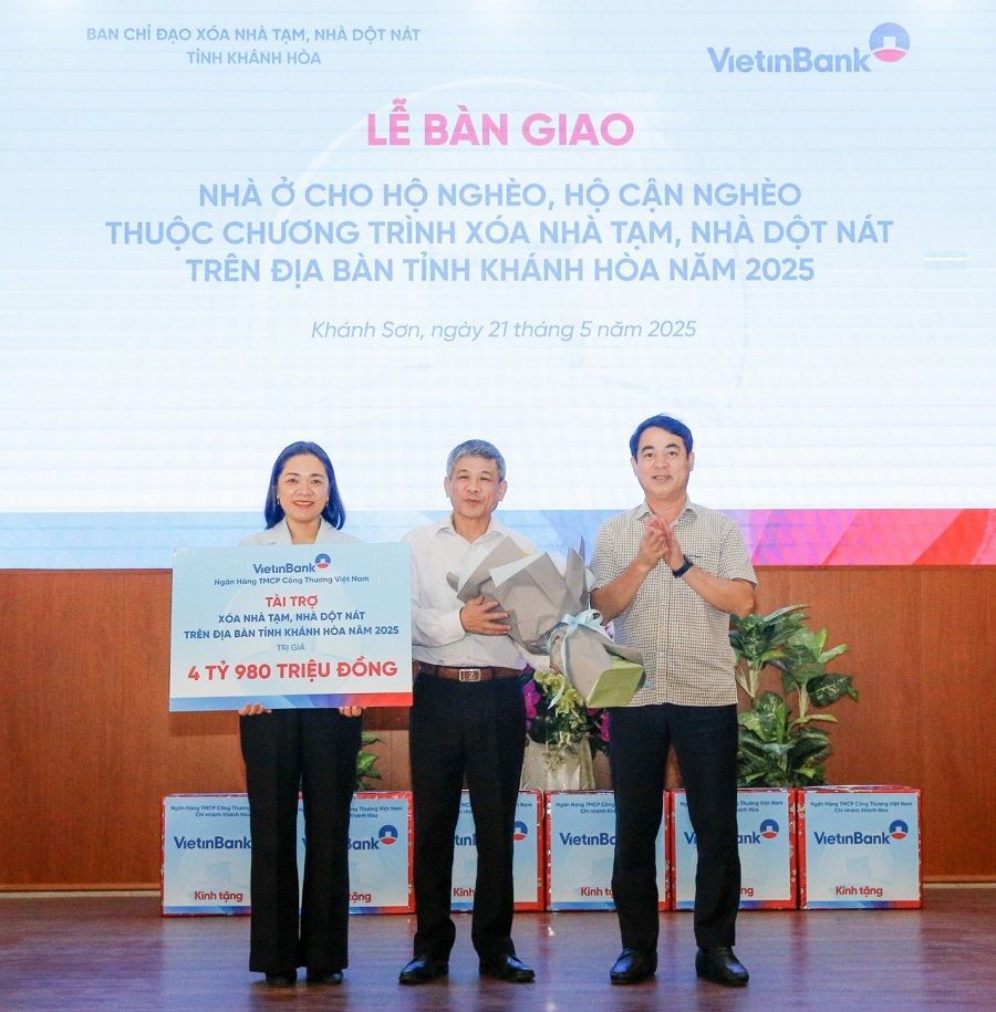 hộ nghèo