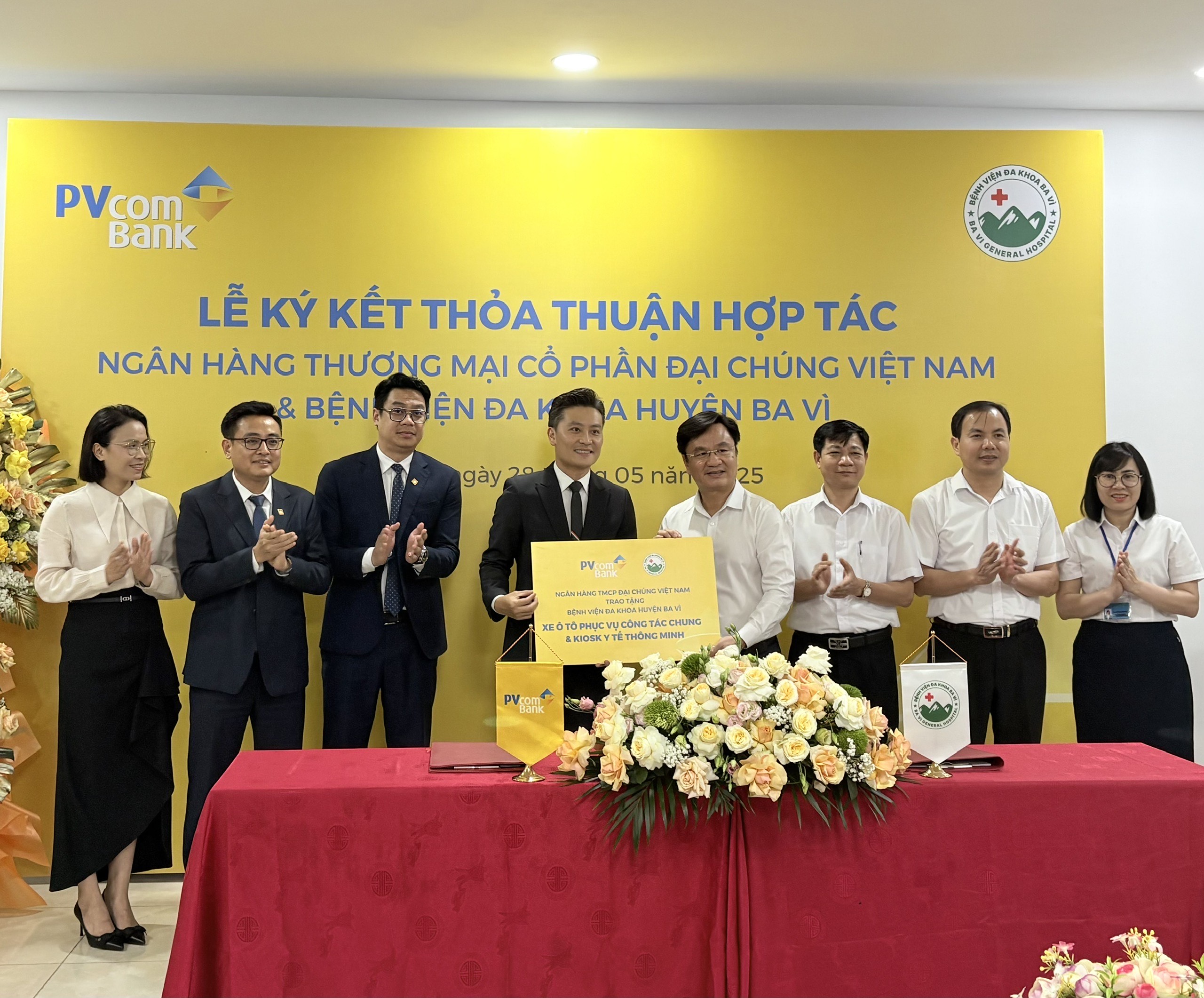 PVcomBank đồng hành cùng Bệnh viện Đa khoa huyện Ba Vì triển khai các giải pháp tài chính hiện đại