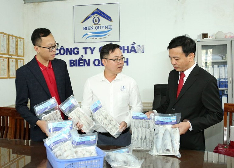 Agribank chủ động và tích cực triển khai các chương trình tín dụng ưu đãi hỗ trợ khách hàng.