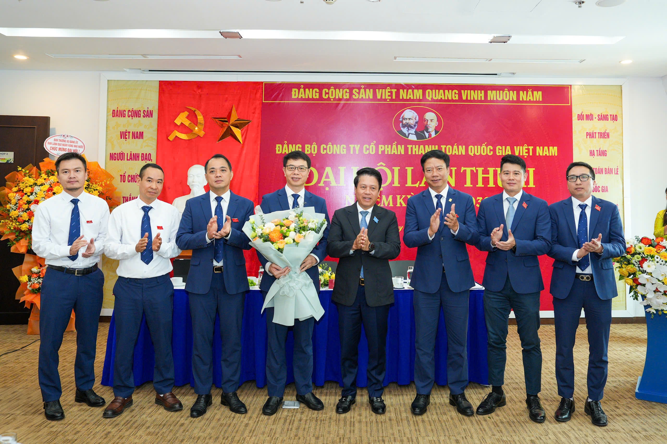 Ban Chấp hành Đảng bộ NAPAS nhiệm kỳ 2025 – 2030 ra mắt tại Đại hội