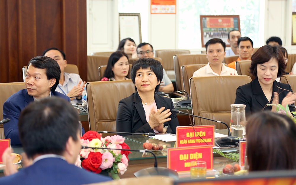 Bà Nguyễn Thúy Hạnh - Phó Tổng Giám đốc PVcomBank khẳng định mục tiêu cung cấp giải pháp tài chính toàn diện cho các phân khúc khách hàng