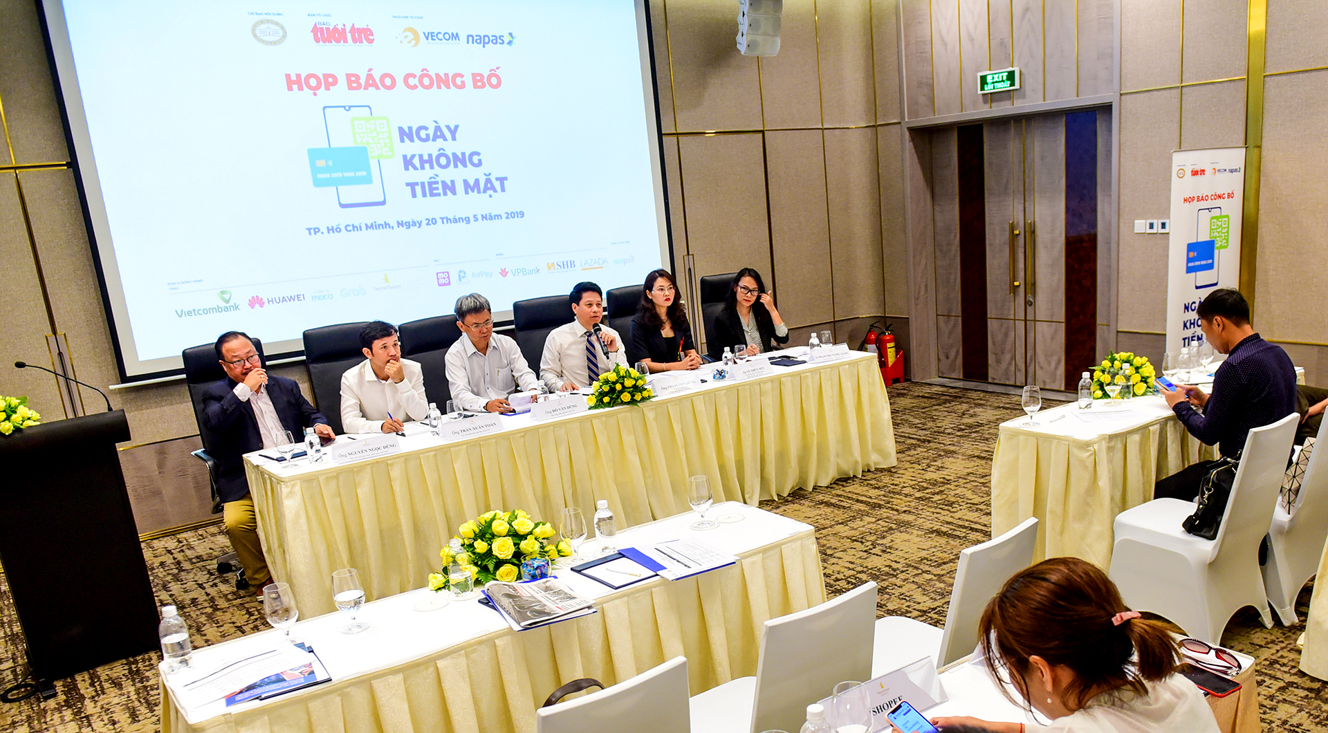 Buổi họp công bố Ngày không tiền mặt 16-6 được tổ chức sáng 20-5-2019
