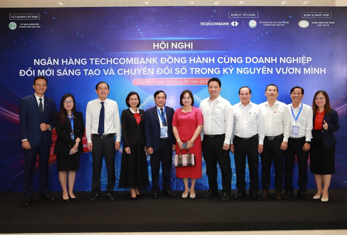 Techcombank đồng hành chuyển đổi số cùng doanh nghiệp Cần Thơ