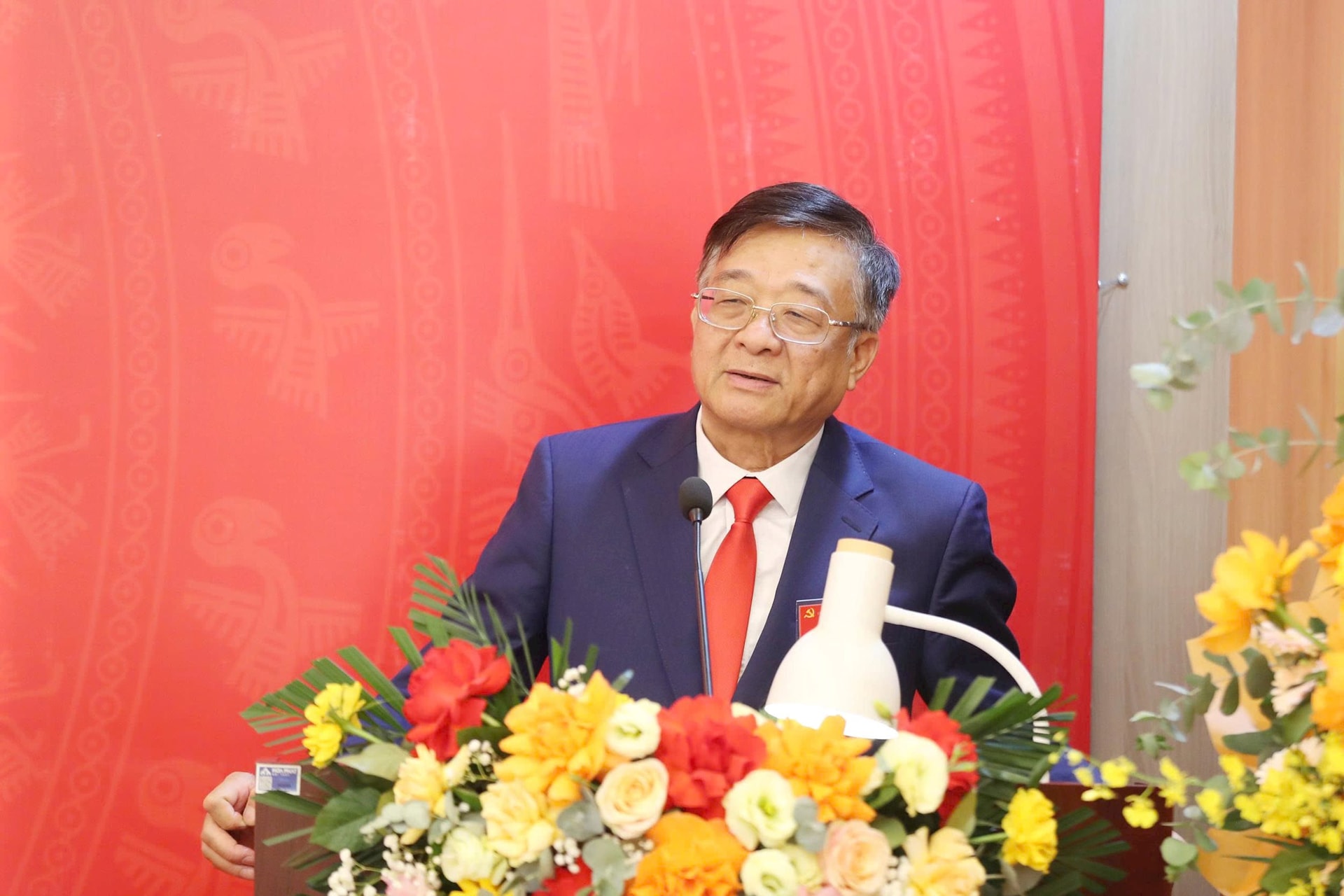 Đồng chí Nguyễn Quốc Hùng - Bí thư Chi bộ, Phó Chủ tịch kiêm Tổng Thư ký Hiệp hội Ngân hàng Việt Nam. Ảnh: Huy Hoàng