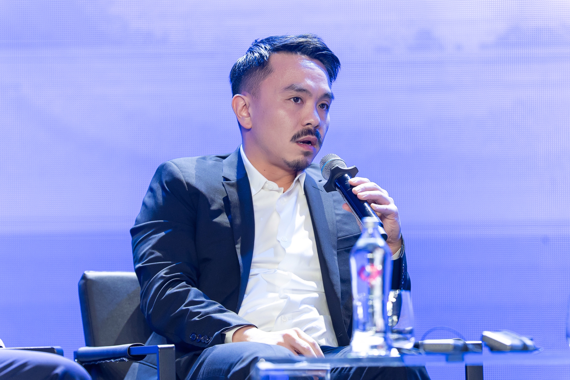 Ông Danny Lê nêu kinh nghiệm chuyển đổi số.