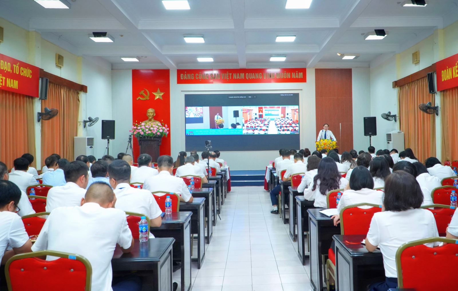 hội nghị
