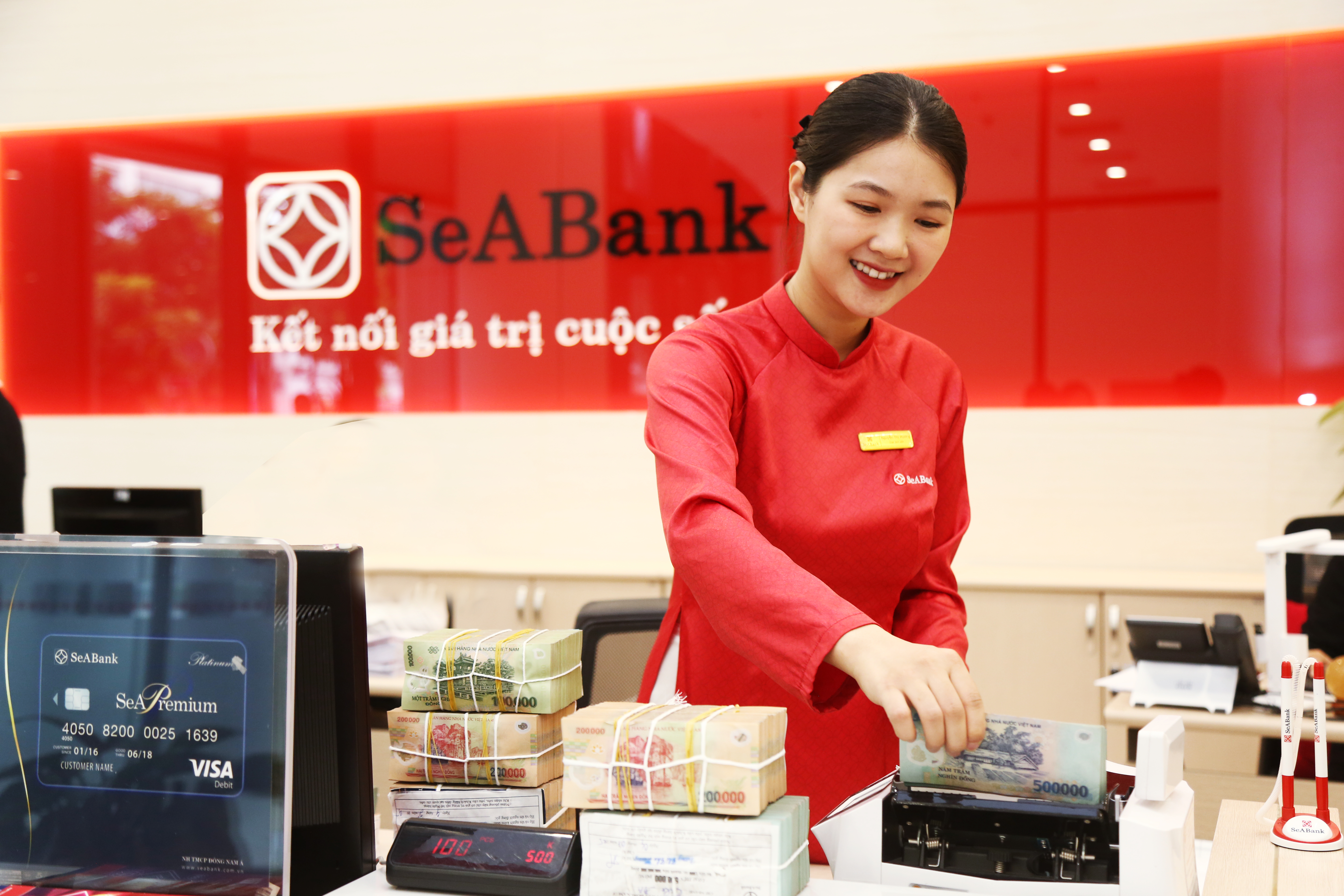 SeABank liên tục được các tổ chức quốc tế ghi nhận nhờ hoạt động hiệu quả, toàn diện.