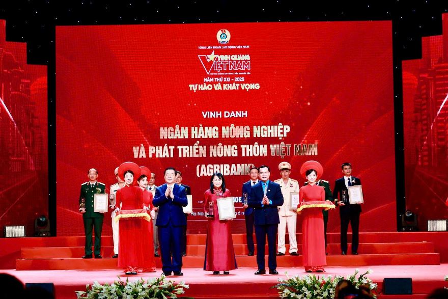 Agribank được vinh danh tại Chương Trình “Vinh Quang Việt Nam” 2025: Khẳng định vị thế trụ cột trong sự nghiệp phát triển “Tam nông”