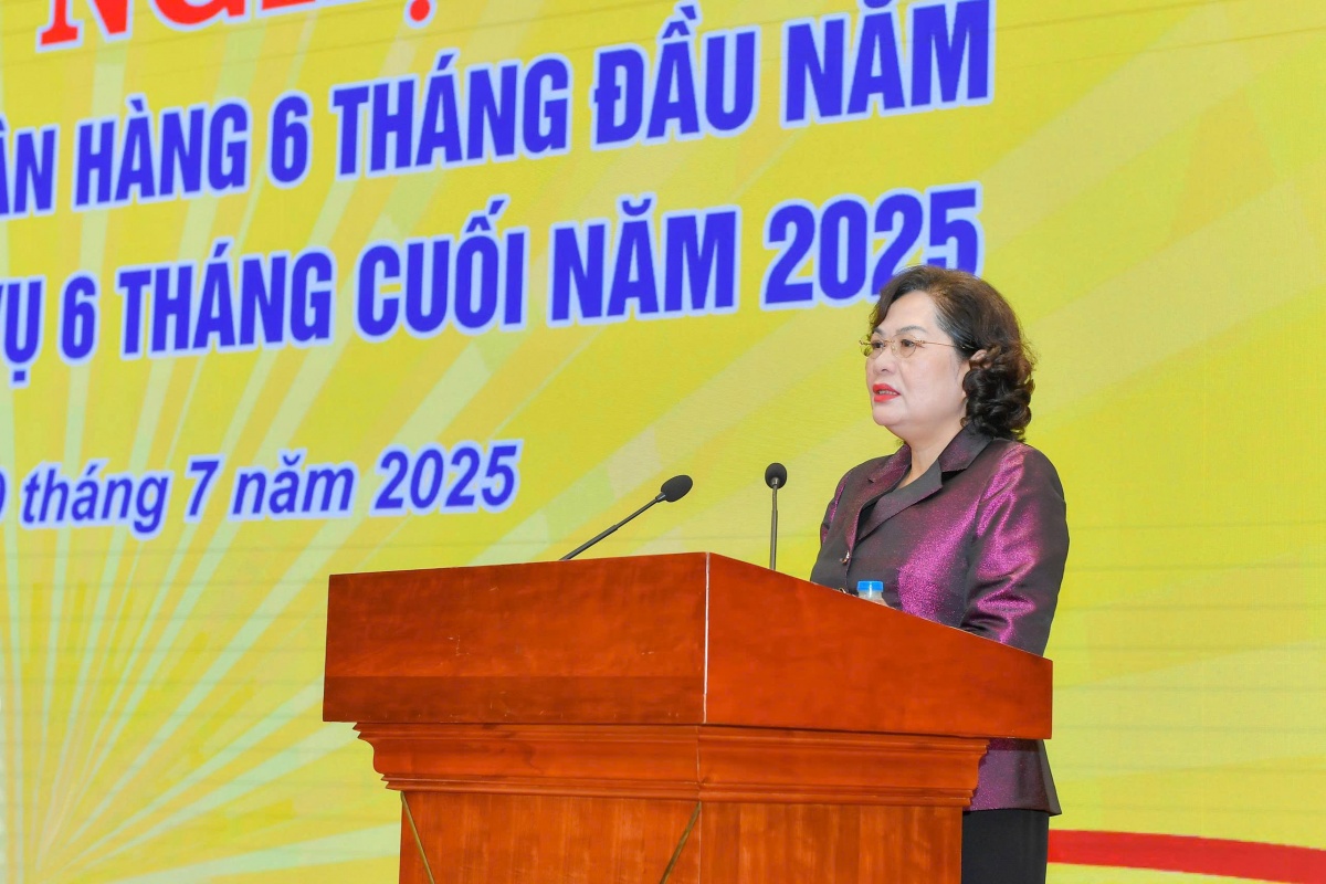 Thống đốc NHNN Nguyễn Thị Hồng phát biểu khai mạc tại Hội nghị