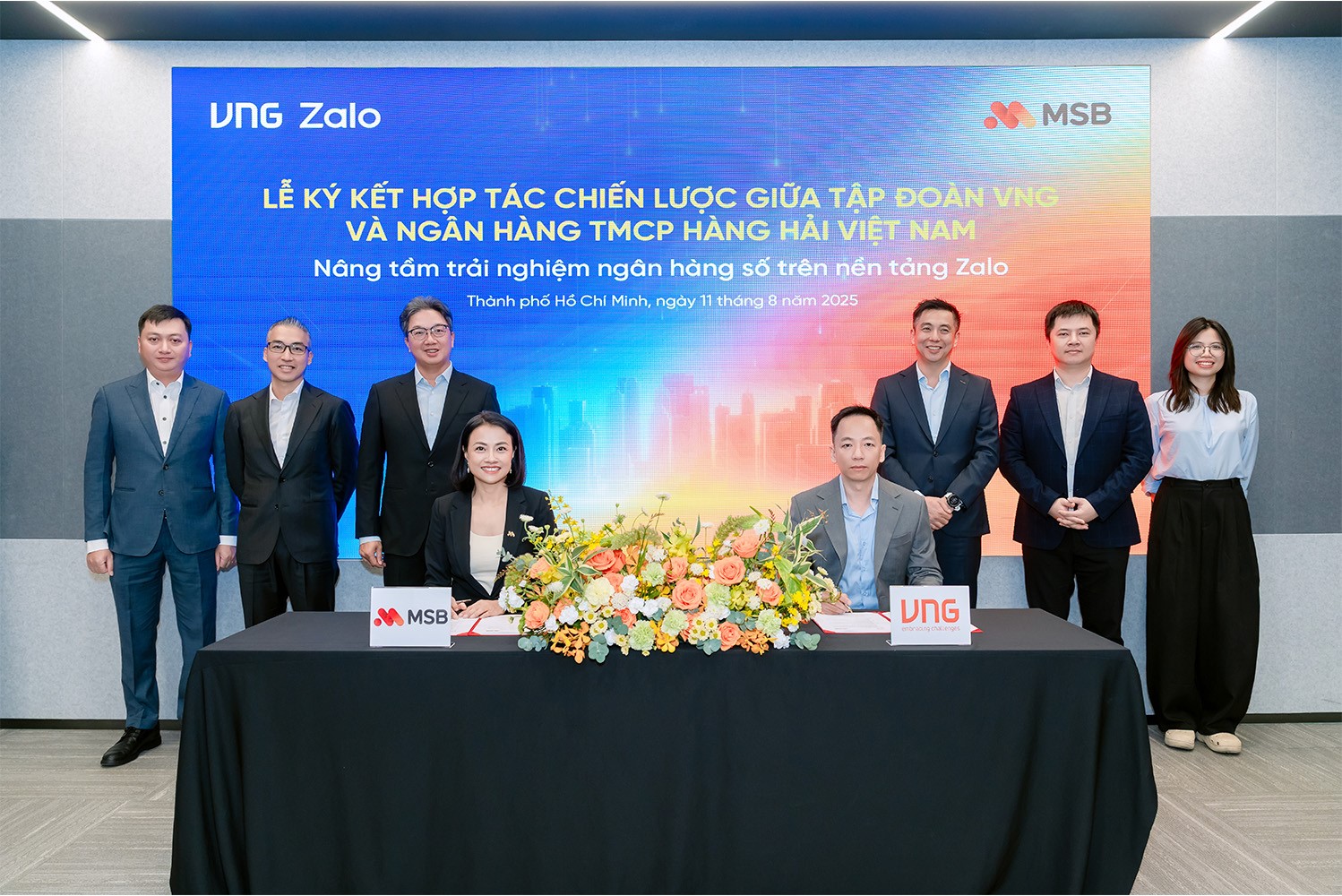 hợp tác