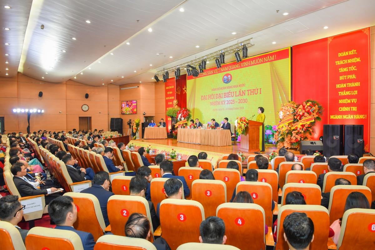 Ngân hàng Nhà nước hoàn thành tốt nhiệm vụ chính trị, góp phần ổn định kinh tế vĩ mô và thúc đẩy tăng trưởng