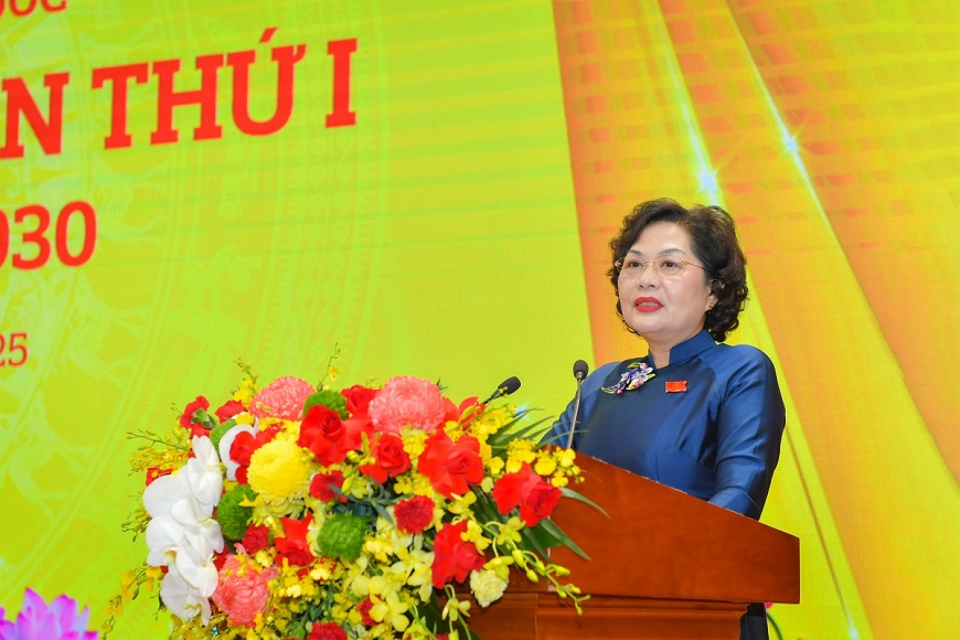 Đồng chí Nguyễn Thị Hồng, Ủy viên Ban Chấp hành Trung ương Đảng, Bí thư Đảng ủy, Thống đốc NHNN phát biểu tại Phiên trù bị
