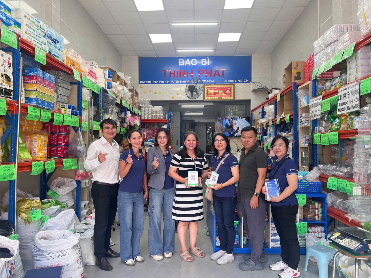 Shinhan Bank expresses gratitude to business customers with free Ting Ting speakers