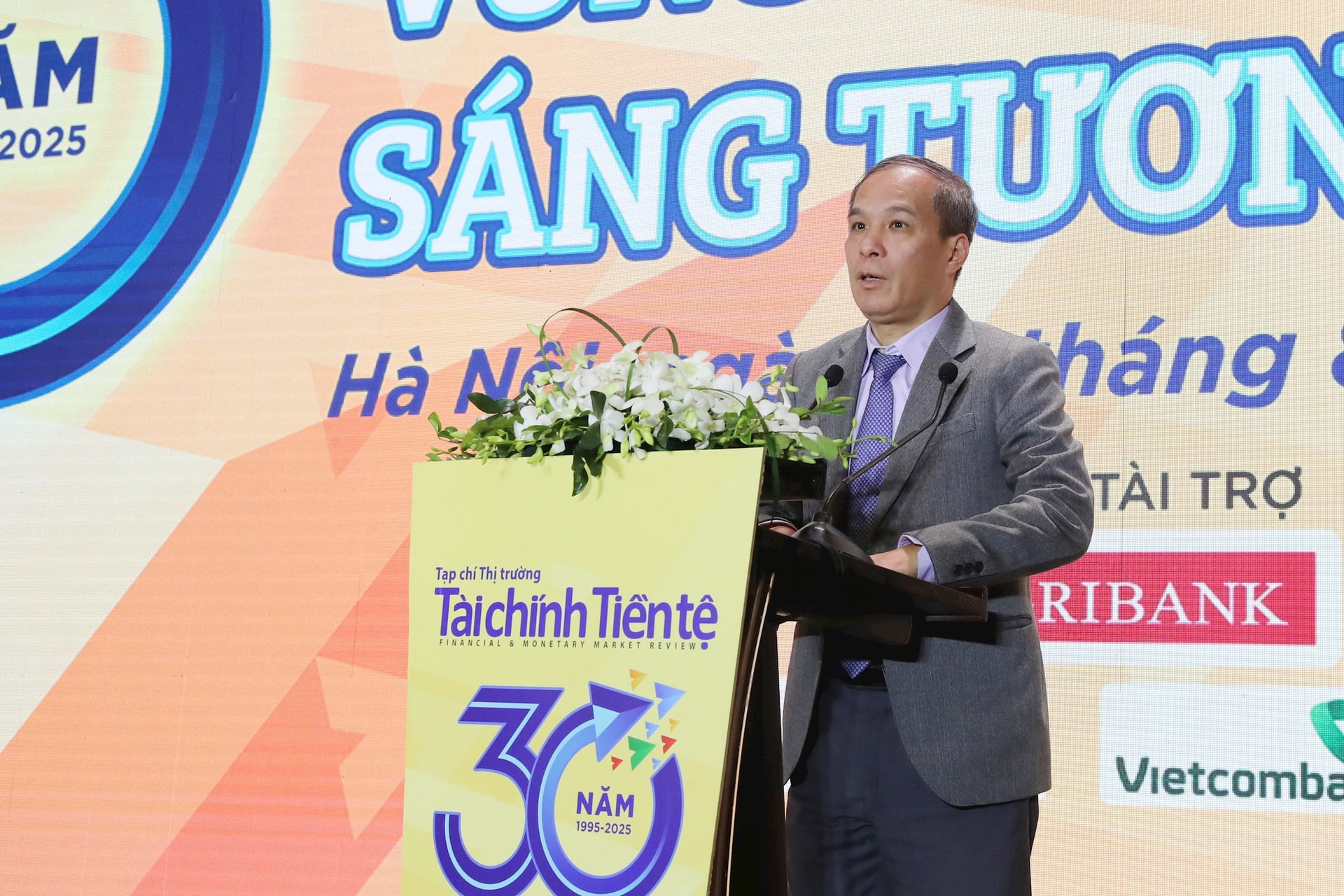 Phó Thống đốc Ngân hàng Nhà nước Đoàn Thái Sơn phát biểu tại buổi lễ. Ảnh: Huy Hoàng