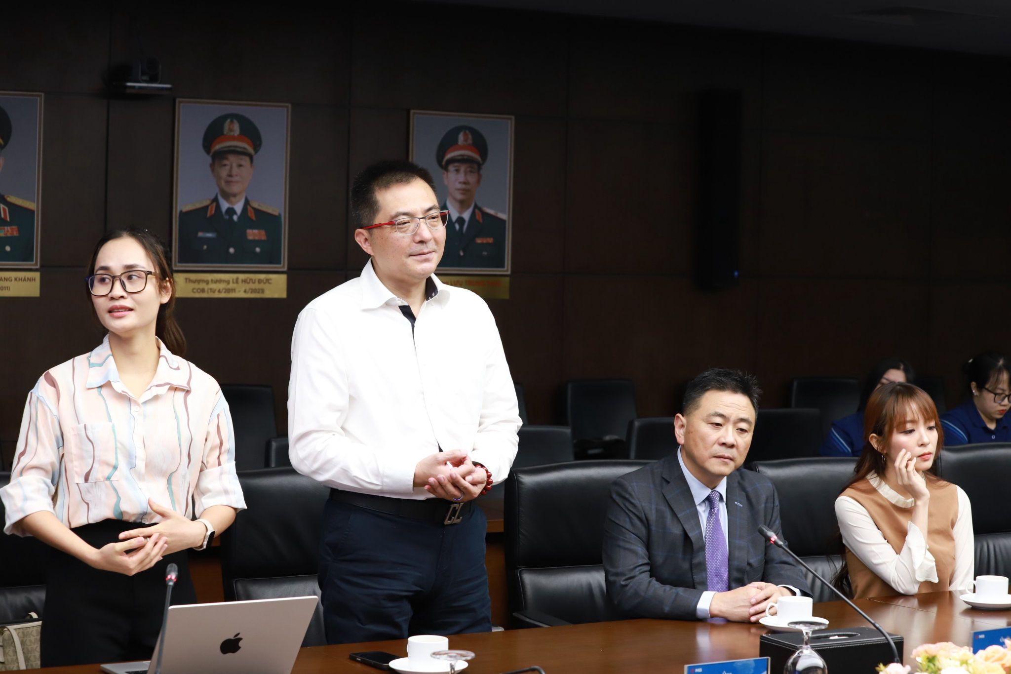 Ông Zhou Hongwei – Chủ tịch HĐQT Hoperun