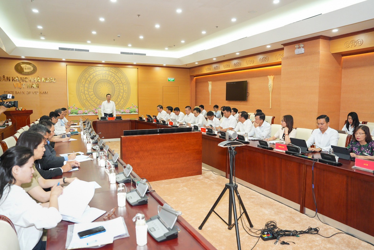 Ngân hàng Nhà nước Việt Nam họp quán triệt chỉ đạo của Thủ tướng liên quan đến thị trường vàng