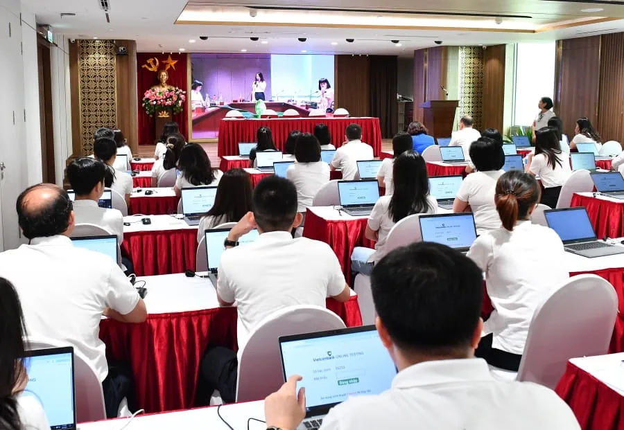 Toàn cảnh khai mạc Vòng 1 Chương trình Thi nghiệp vụ Khối Nhân sự năm 2025