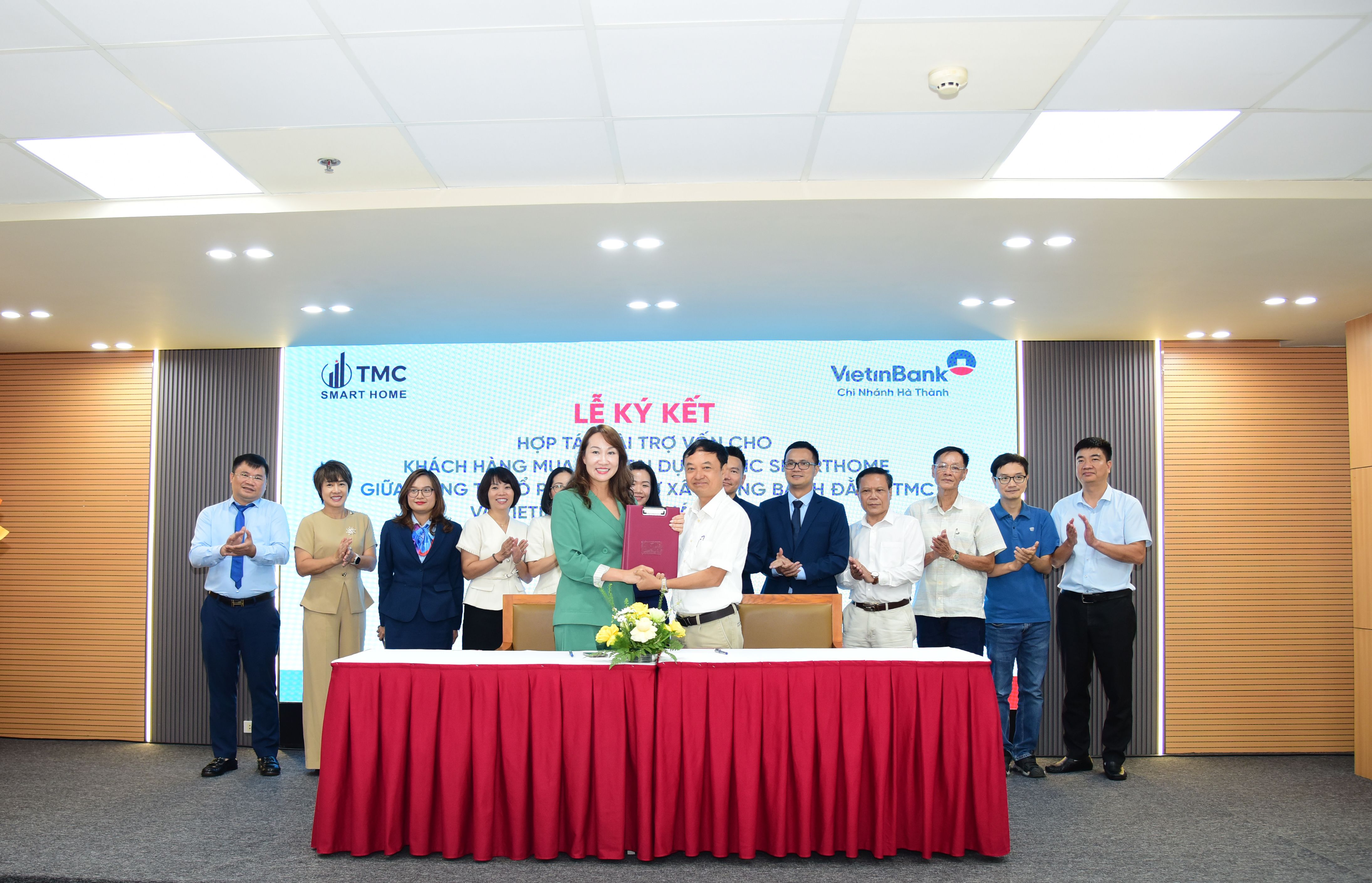 VietinBank Hà Thành và Công ty Cổ phần Đầu tư Xây dựng Bạch Đằng TMC ký kết hợp tác tài trợ vốn cho khách hàng mua nhà TMC SMARTHOME