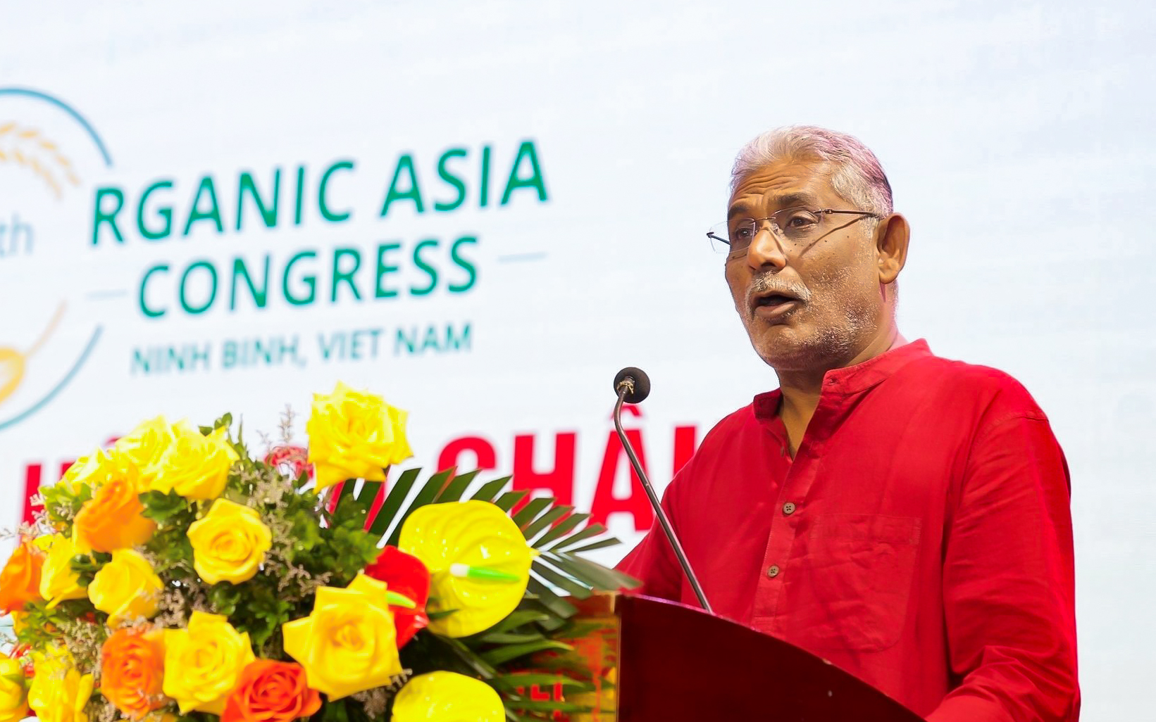 Ông Matthew John, Chủ tịch Hiệp hội Hữu cơ Châu Á (Asian Organic Agriculture Association - AOAA) phát biểu khai mạc Hội nghị
