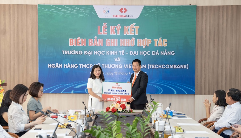 Techcombank hợp tác chiến lược với Trường Đại học Kinh tế – Đại học Đà Nẵng, phát triển nguồn nhân lực cho Trung tâm Tài chính Quốc tế