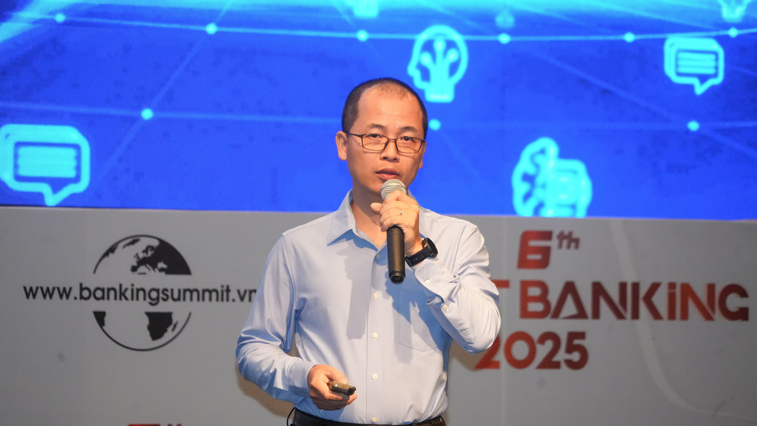 ông Nguyễn Quang Huy, Giám đốc Trung tâm Kỹ thuật và Khoa học dữ liệu Ngân hàng TMCP Ngoại thương Việt Nam