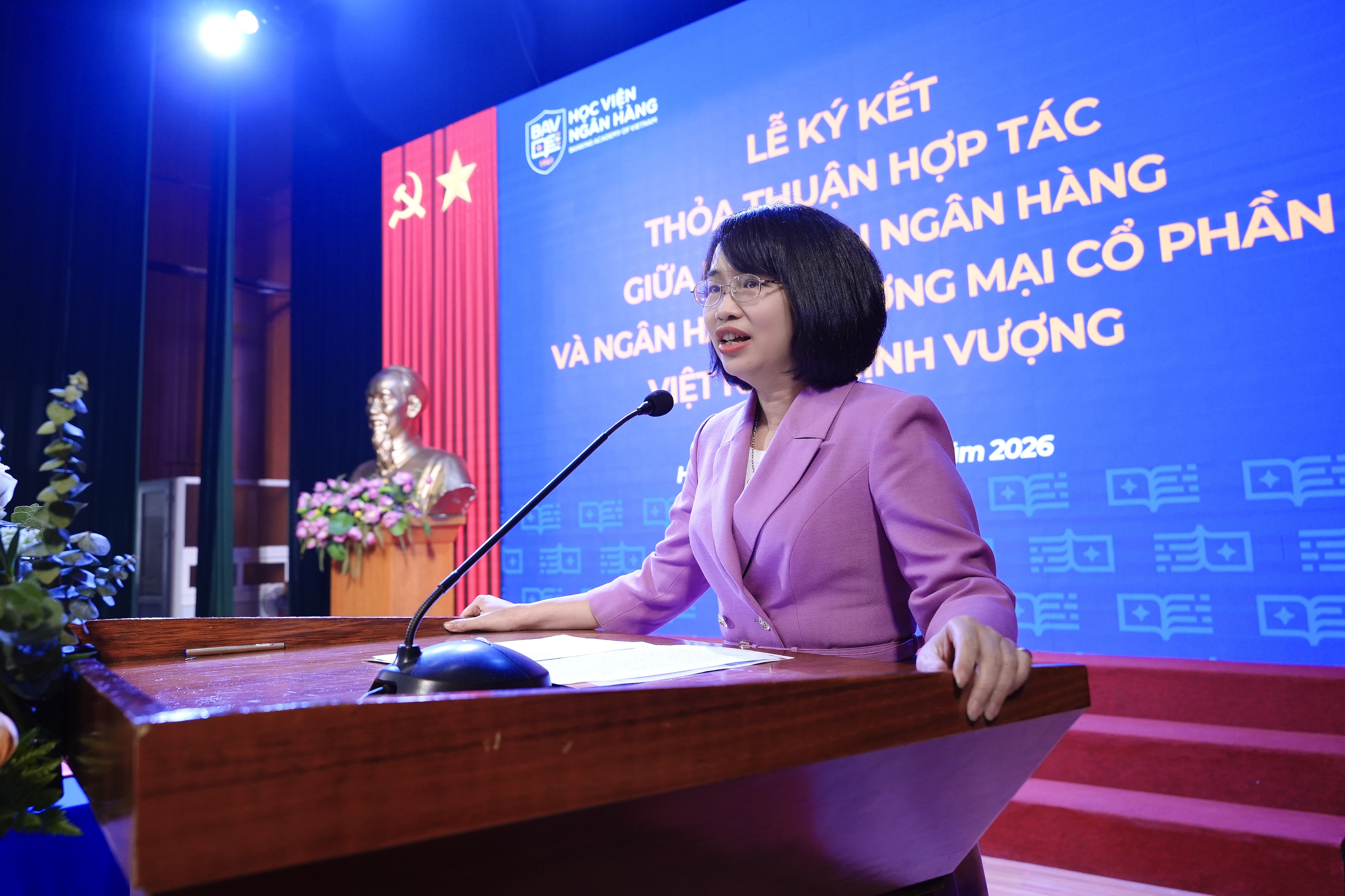 PGS.TS. Phạm Thị Hoàng Anh – Phó Giám đốc phụ trách Ban Giám đốc Học viện phát biểu tại buổi Lễ