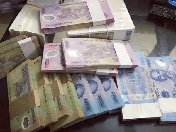 Đến hẹn lại lên, dịch vụ đổi tiền lẻ nhộp nhịp dịp cận Tết