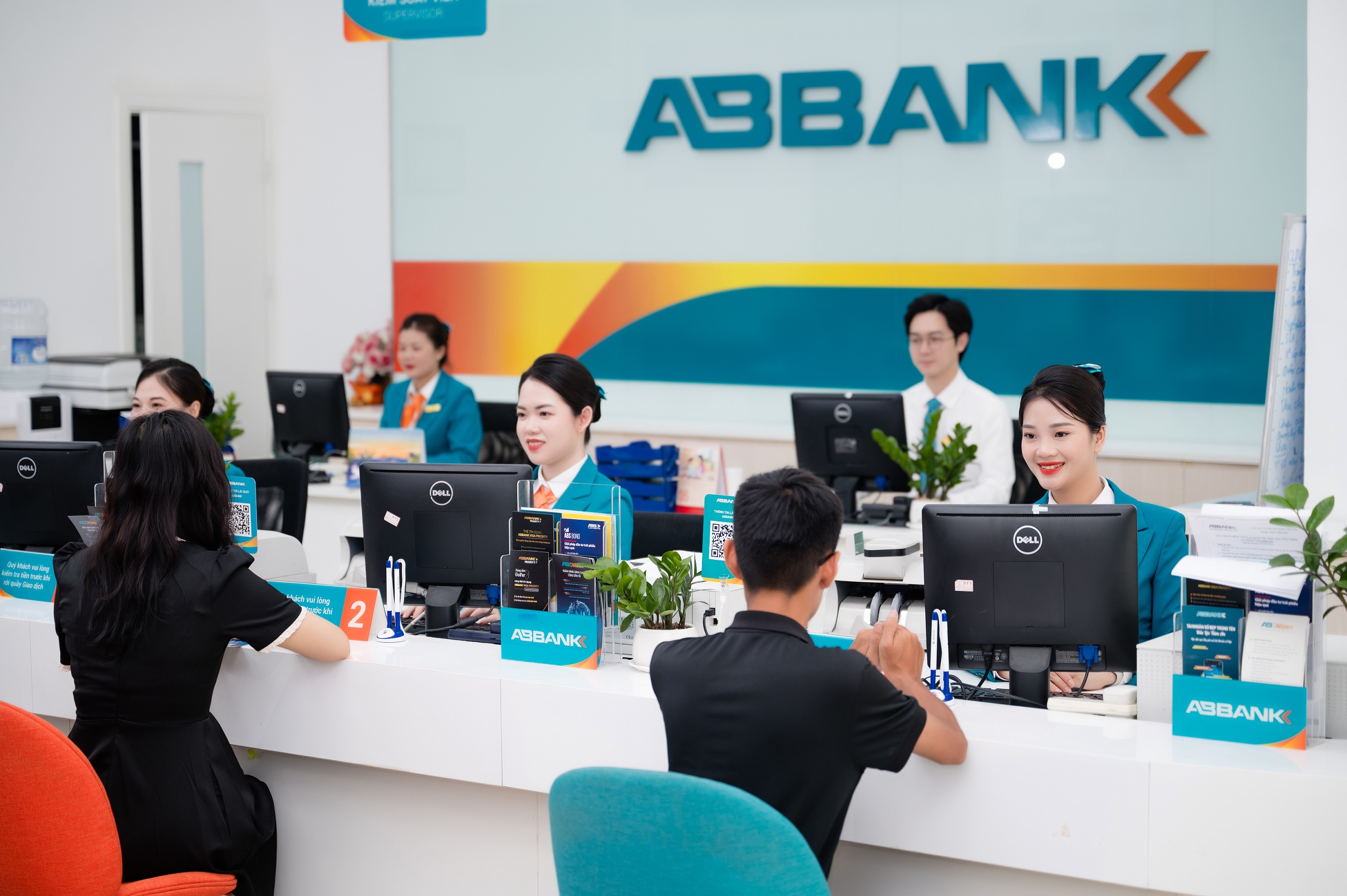 ABBank: Lợi nhuận trước thuế 2025 đạt 3.522 tỷ đồng, hoàn thành 200% kế hoạch năm