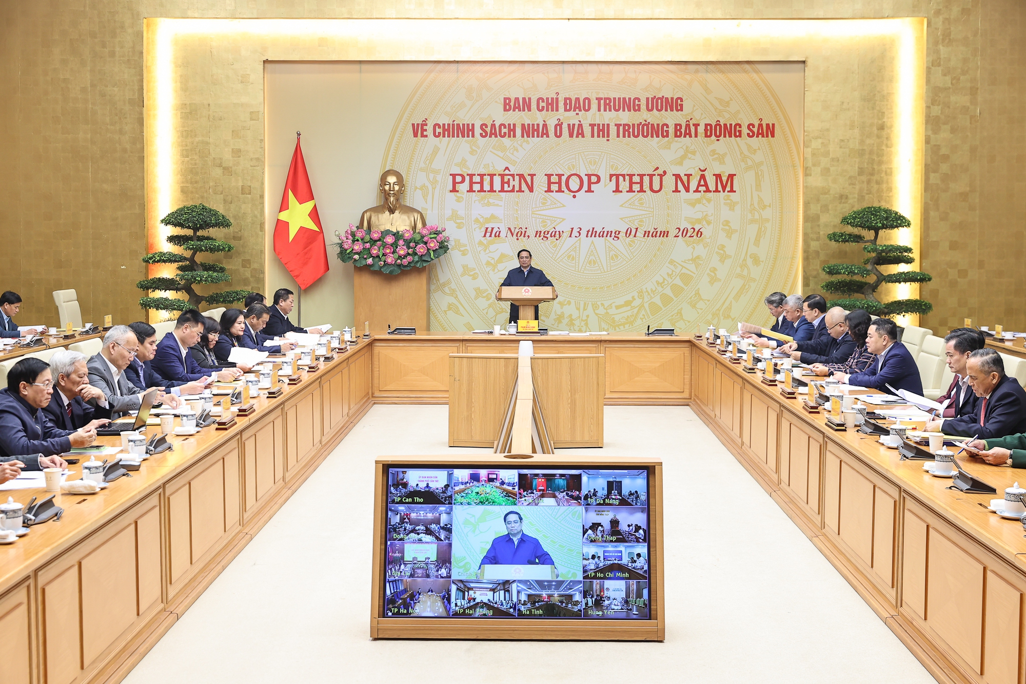 Thủ tướng Chính phủ Phạm Minh Chính chủ trì Phiên họp thứ 5 của Ban chỉ đạo Trung ương về chính sách nhà ở và thị trường bất động sản