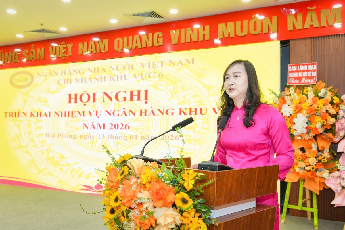 Đồng chí Nguyễn Thị Dung - Quyền Giám đốc NHNN khu vực 6 phát biểu tại Hội nghị NHNN khu vực 6 năm 2025