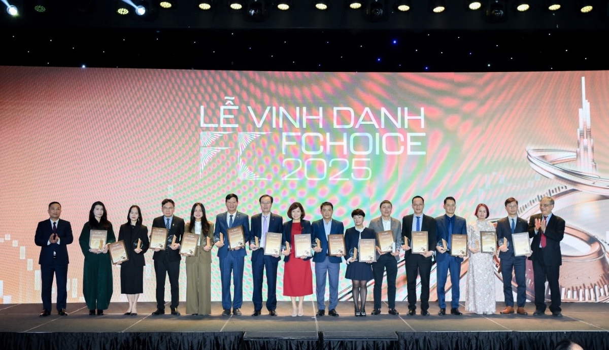 Với nỗ lực và kết quả tích cực, EVF đã được vinh danh là Công ty tài chính của năm – trong hệ thống giải FChoice.