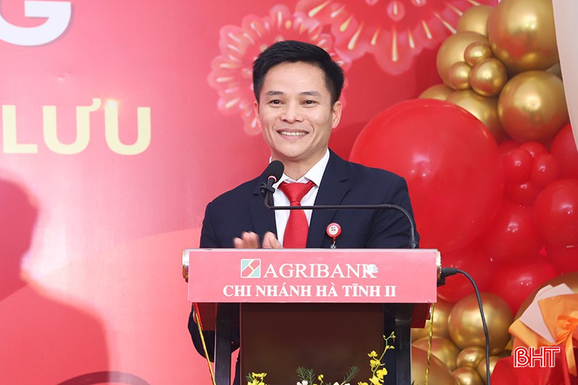 Ông Võ Minh Mạnh - Phó Giám đốc Agribank Chi nhánh Hà Tĩnh II phát biểu tại lễ khai trương.